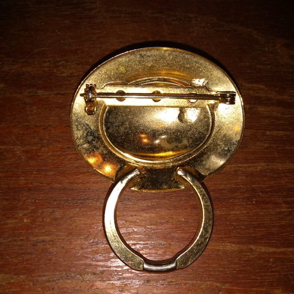 Vintage Five Gold Toned Brooches, Leaf, Charm Holder, Gold & Purple Enam… - Picture 8 of 13